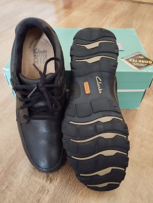 Продам чоловічі черевики Clarks