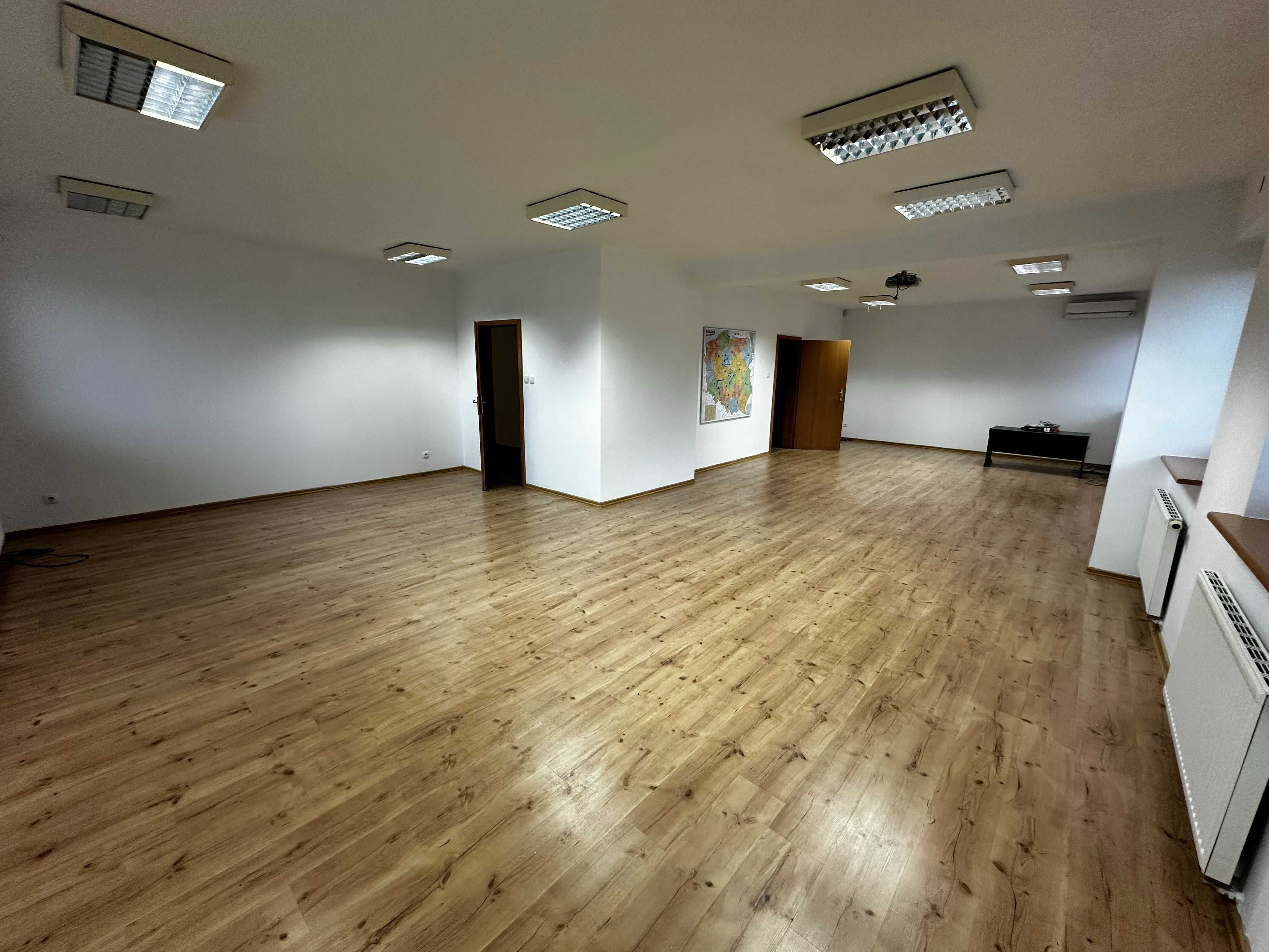 Nieruchomość 8000m2 - biurowiec, magazyn 2km od Mogilna