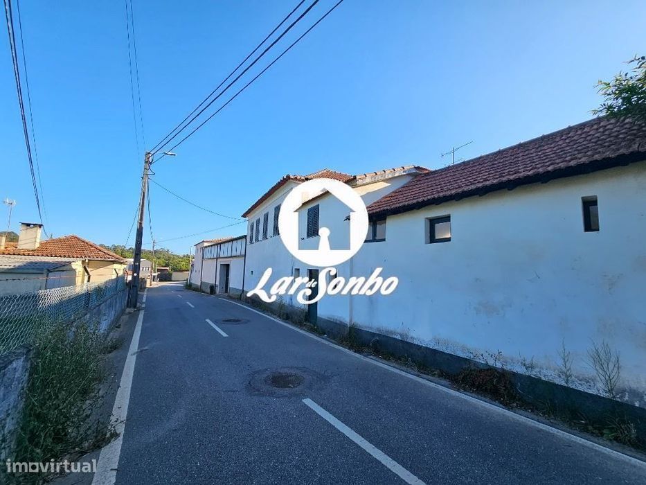 Quinta T4 em Rio Meão com 7500m2