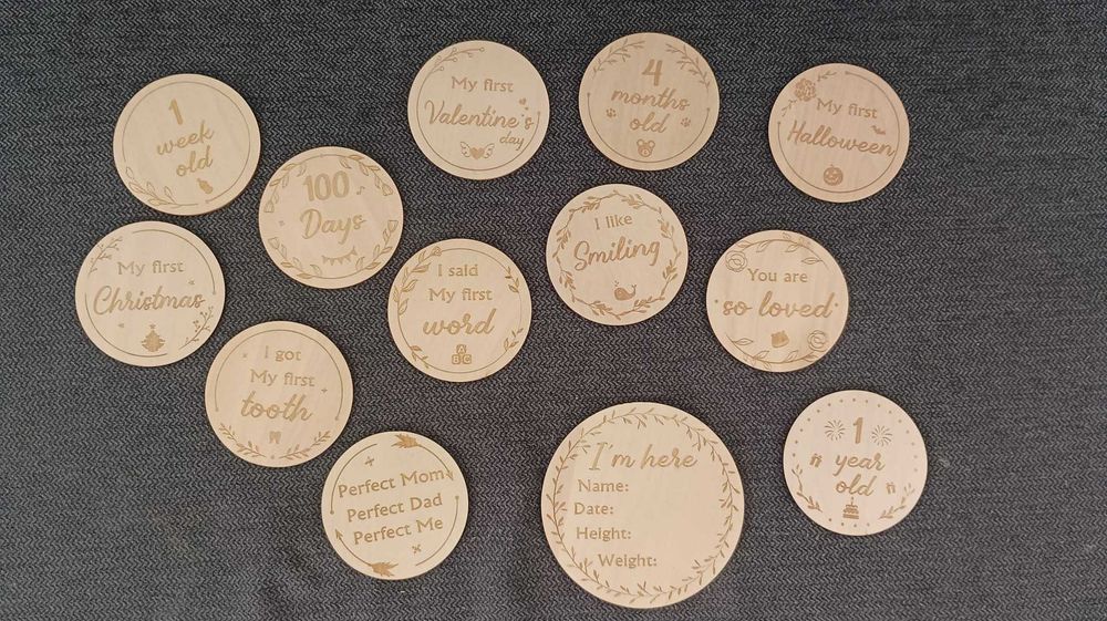 Placa de Madeira Milestone: Registe cada fase do seu bebê e barriga!