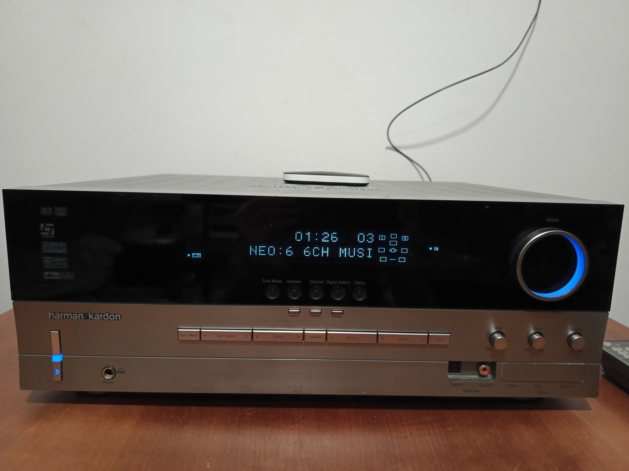 Amplituner HARMAN-KARDON HK 235