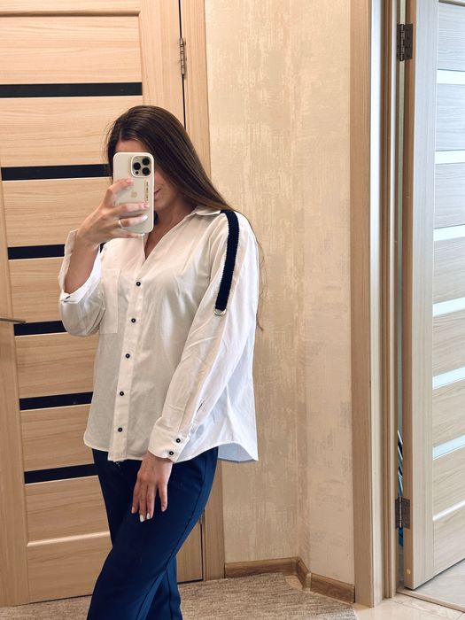 Жіноча рубашка біла zara