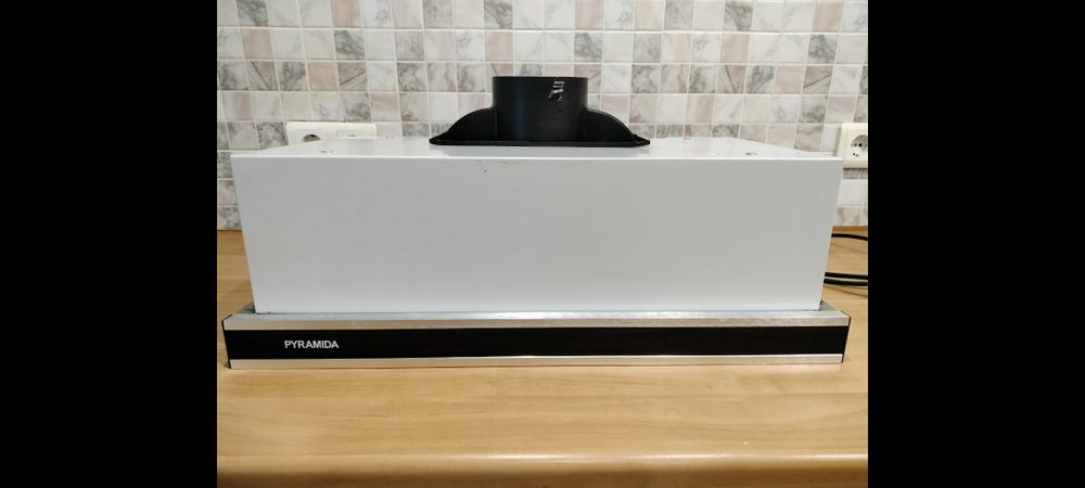 Витяжка кухонна Пираміда. Б/ у