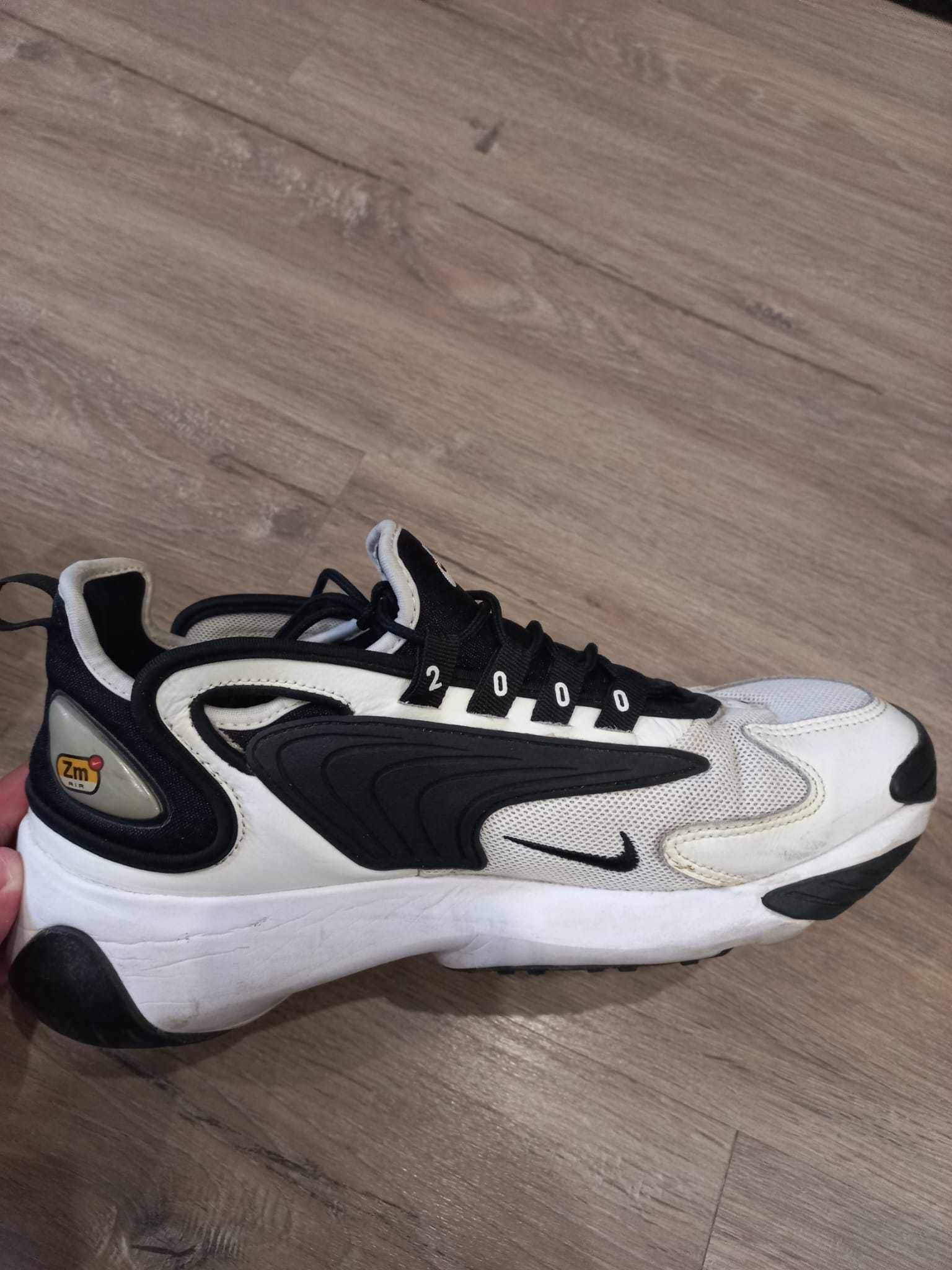 Ténis Nike Zoom 2k