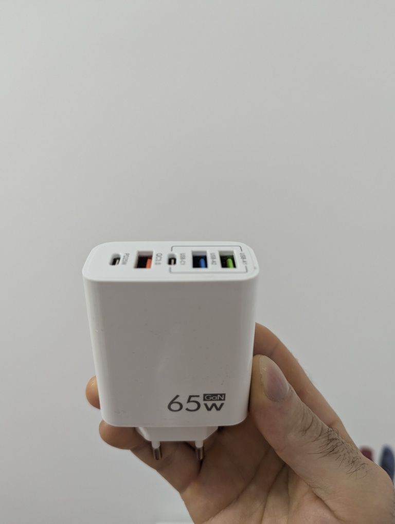 Kostka GaN 65W fast charger