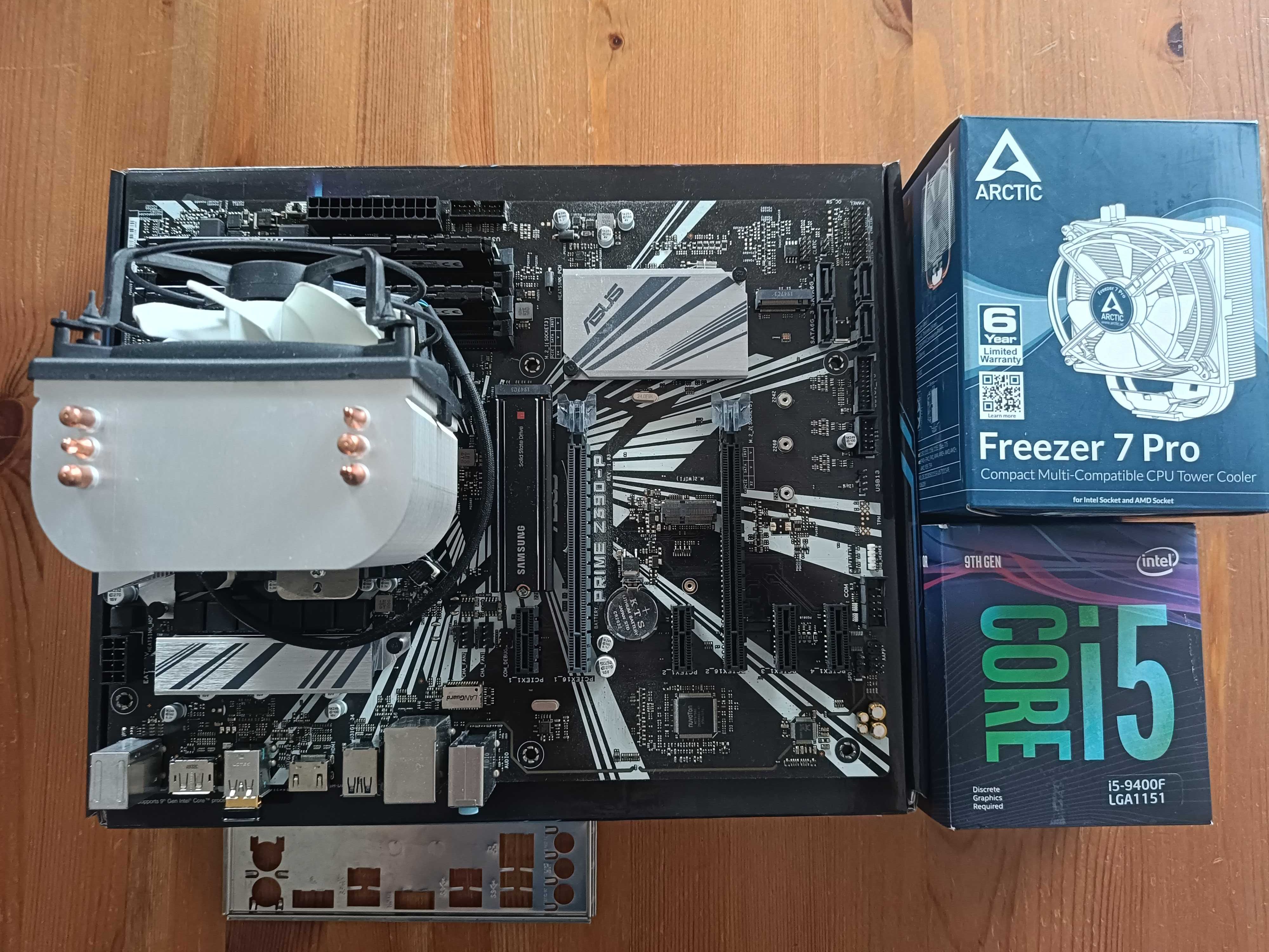 Asus PRIME Z390-P + Intel Core i5-9400F + Arctic Freezer + 16 GB DDR4