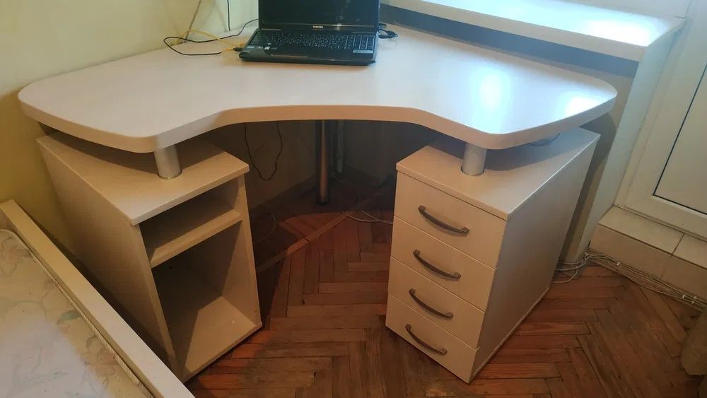 Корпусная мебель для детской комнаты