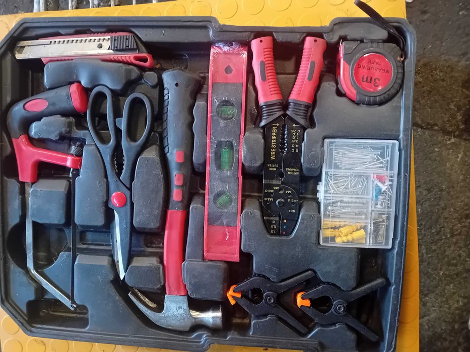 Conjunto de ferramentas novas