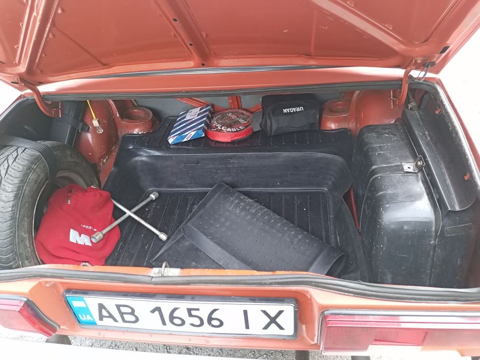 Продам ваз 2105 1984 року не варена не крашина 1.3