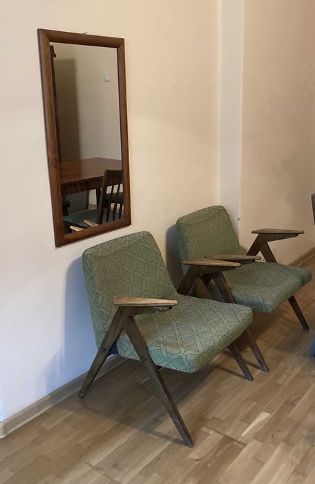 Sprzedam fotele i stolik kawowy