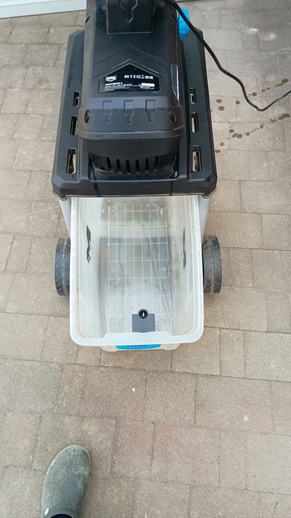 Rębak do gałęzi ogrodowych