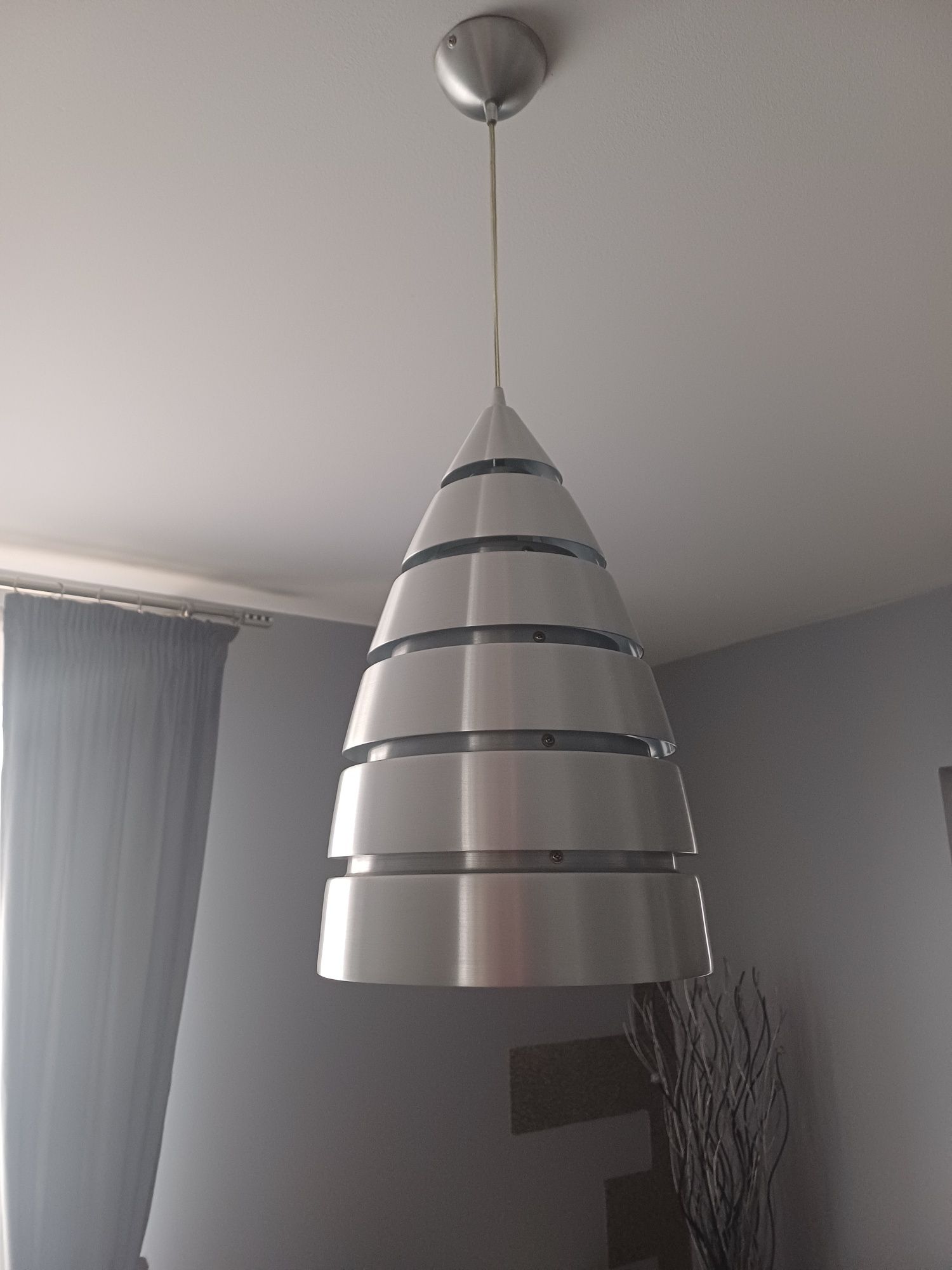 Lampa duza I 2 male