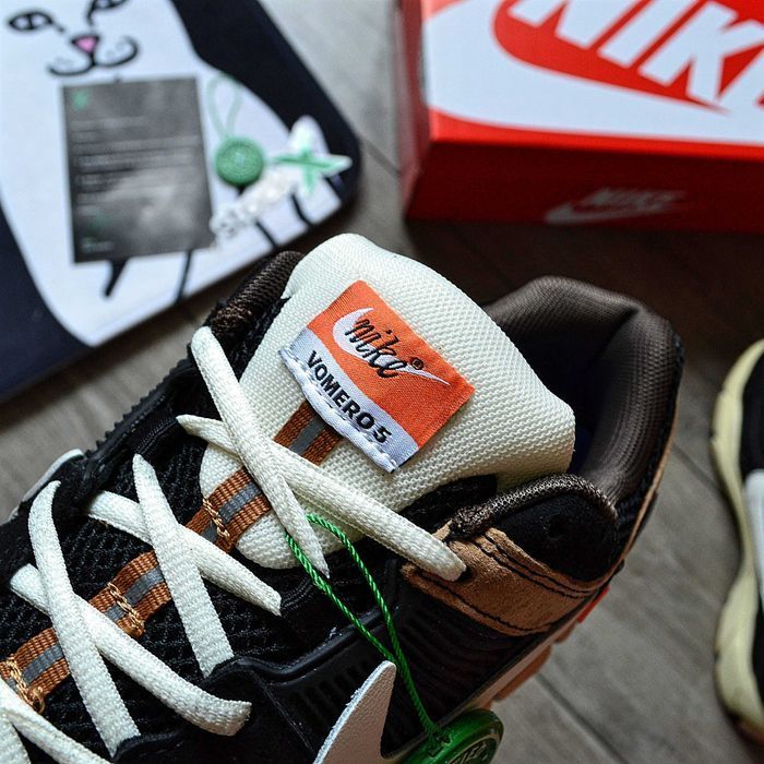 Мужские кроссовки NIKE ZOOM VOMERO 5 OFF-WHITE 'BLACK' 41-45
