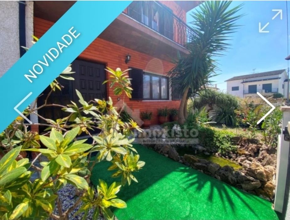 Moradia T4 +1 com terraço/quintal