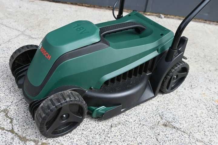 BOSCH EASYMOWER 18V-32-200 Kosiarka Akumulatorowa 32cm 18V