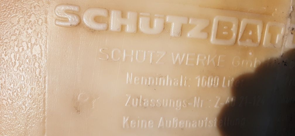 Zbiornik Schutz  1600 litrów