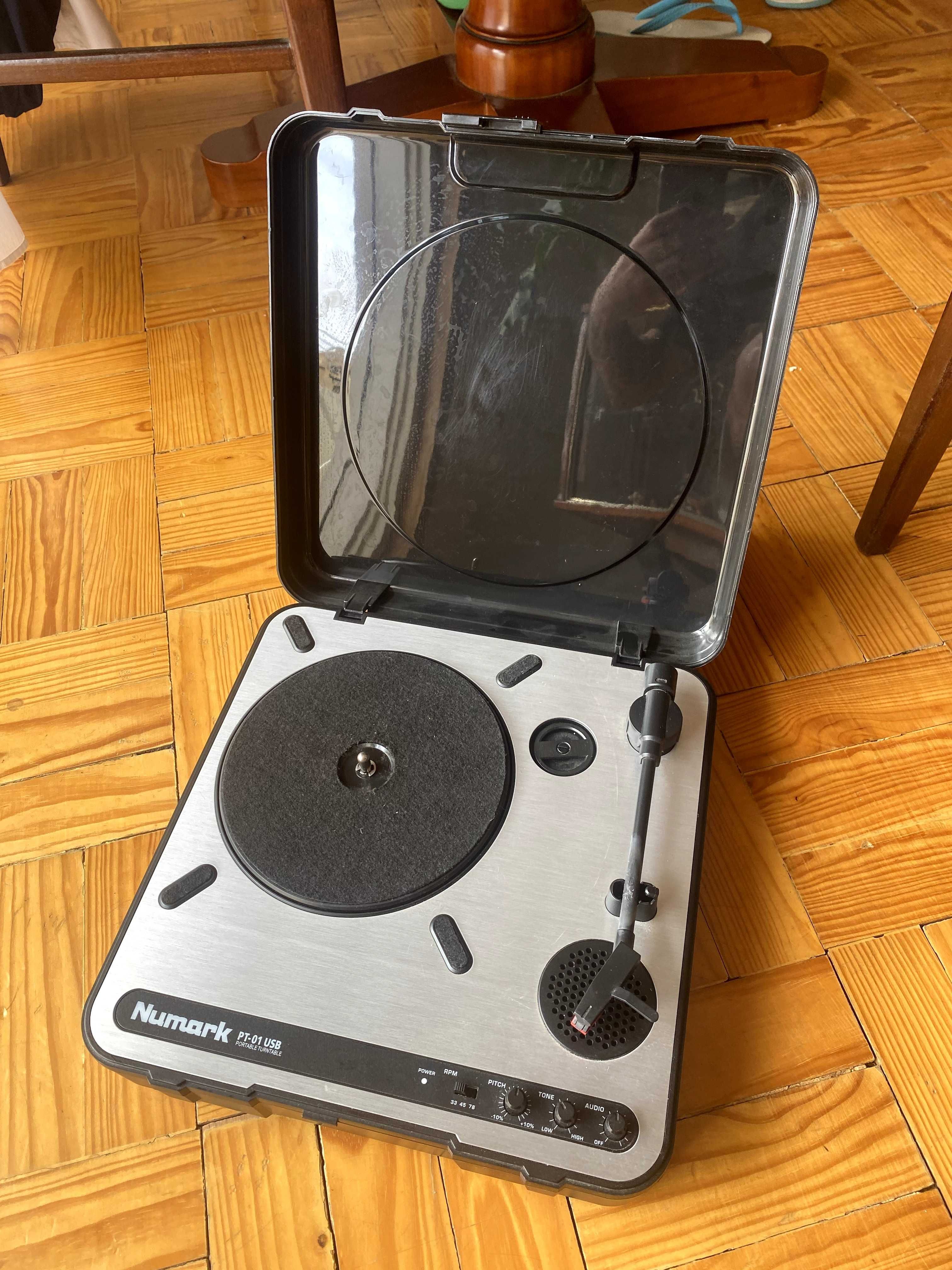 Gira Discos Numark PT 01 USB