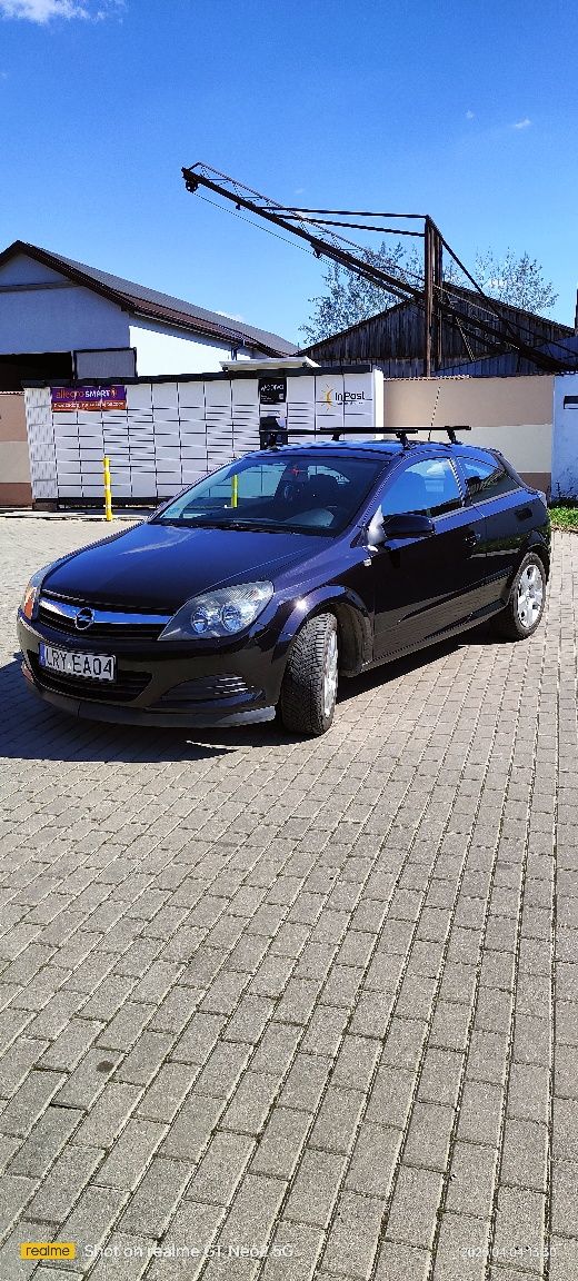 Opel Astra h gtc1.7 cdti