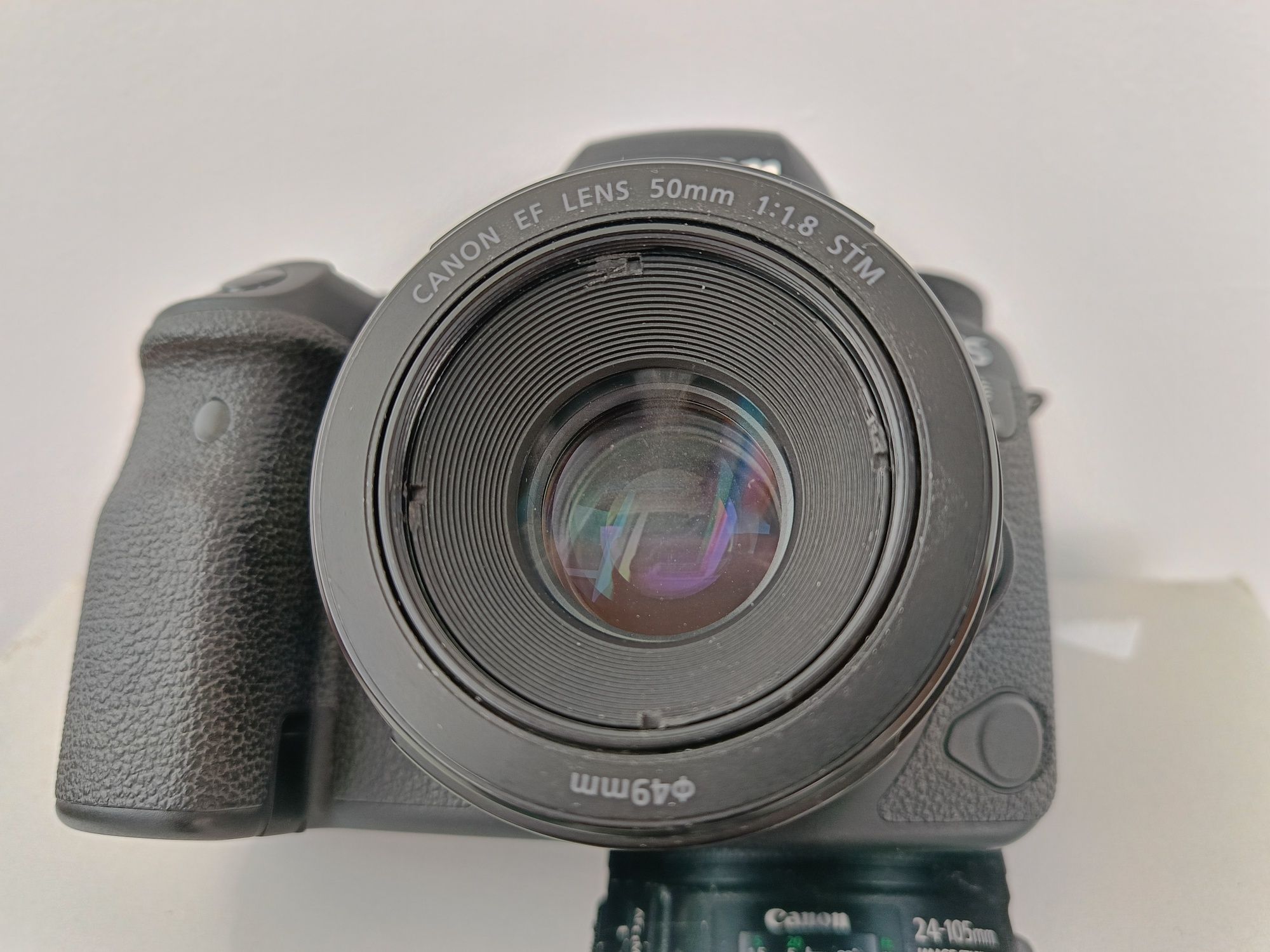 Продам фотоапарат Canon 6D Mark ll + об'єктив Canon EF 50mm 1.8 STM