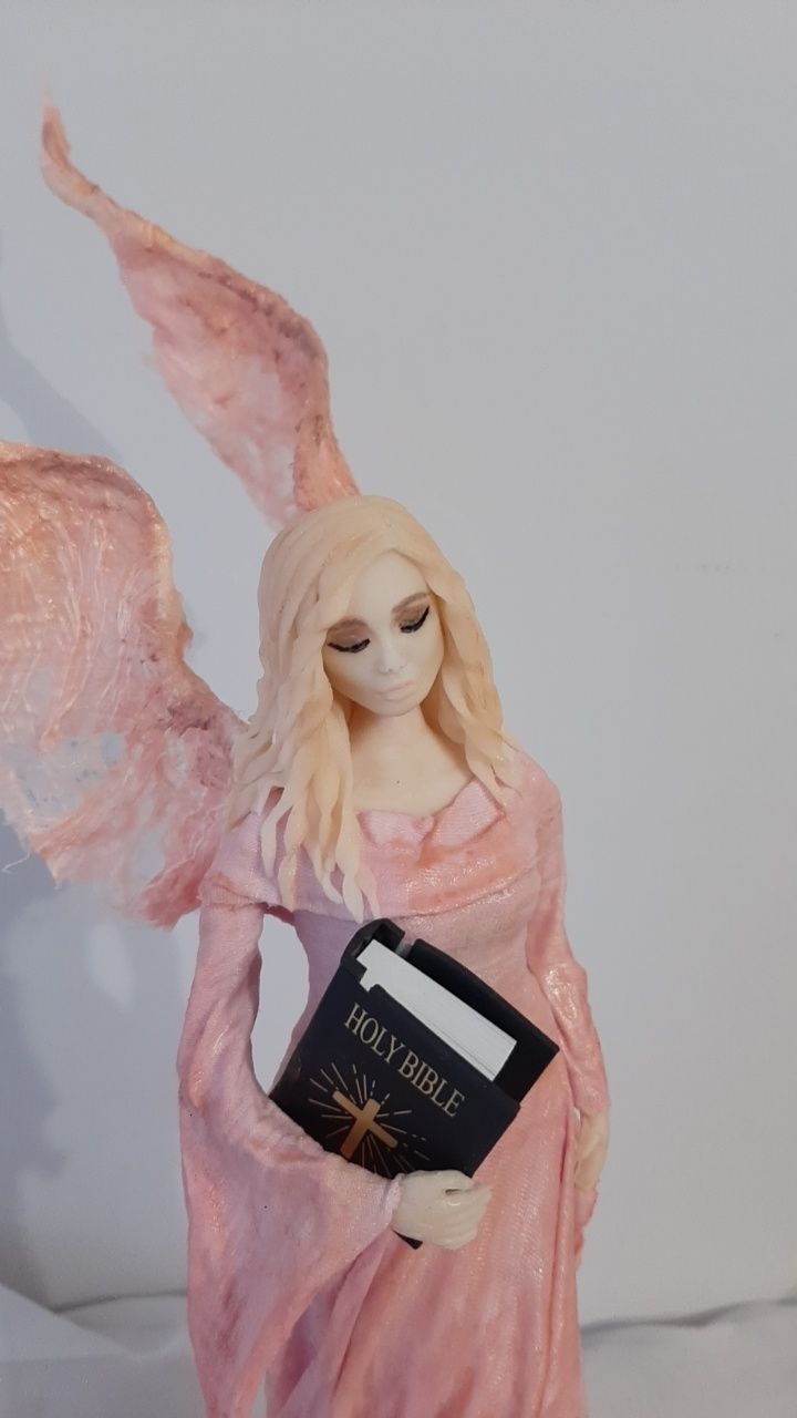 Anioł stróż,powertex, odcienie różu, biblia