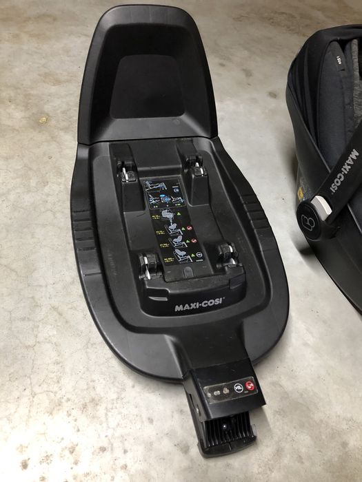 Fotelik nosidełko Maxi-Cosi Pebble Pro 1 + baza Familly Fix 3