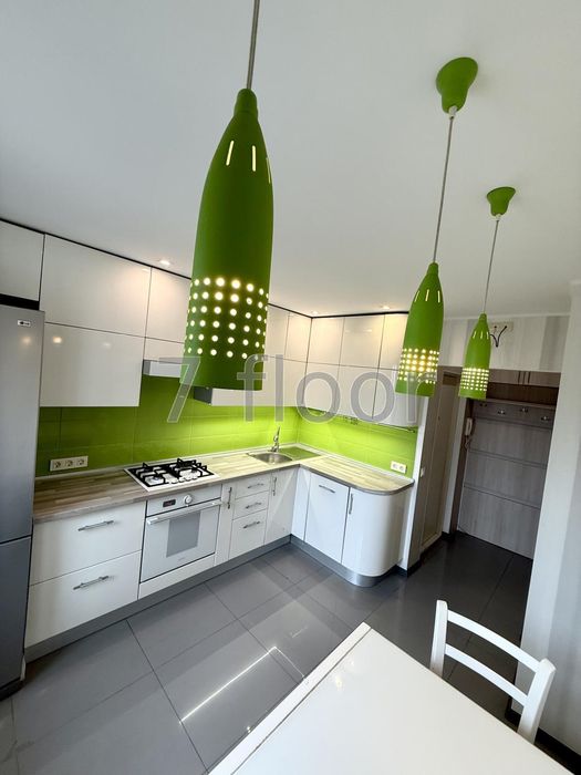 3 кімнатна квартира метро Героїв Дніпра Оболонь ТРЦ Дрім Таун