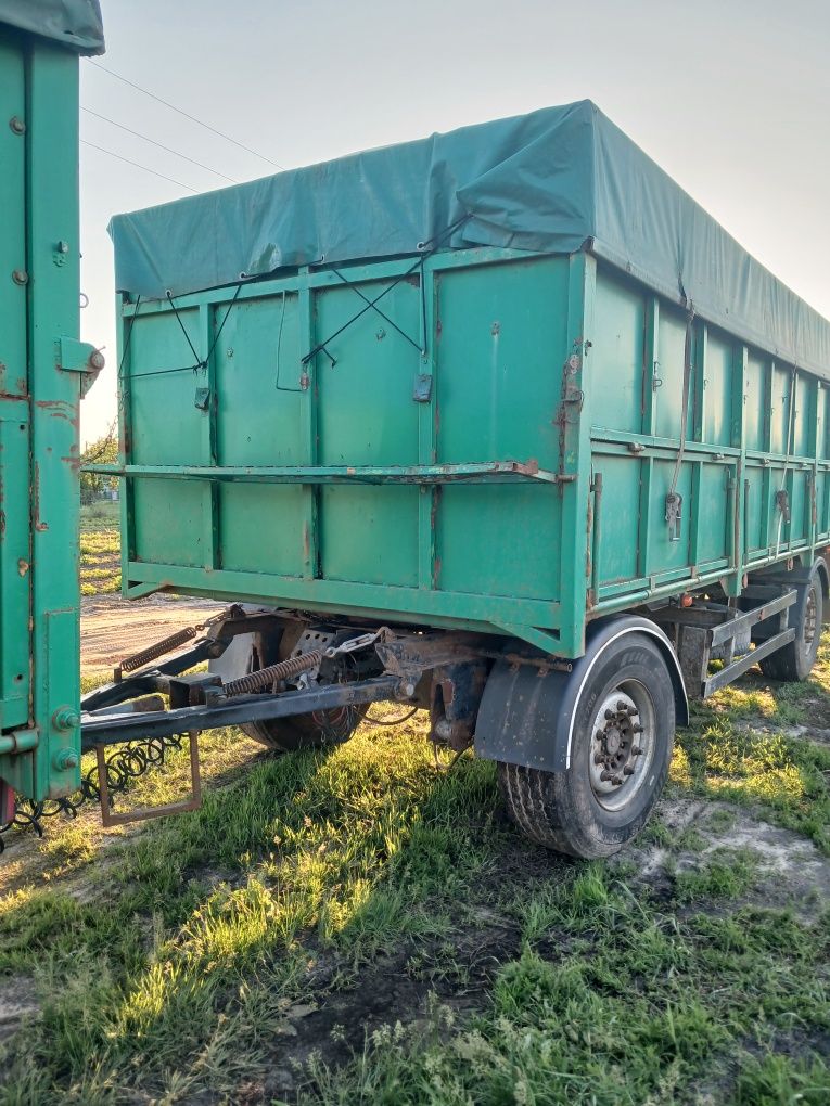 Прицеп,зерновоз ,бортовий,німецкий,практично новий.
