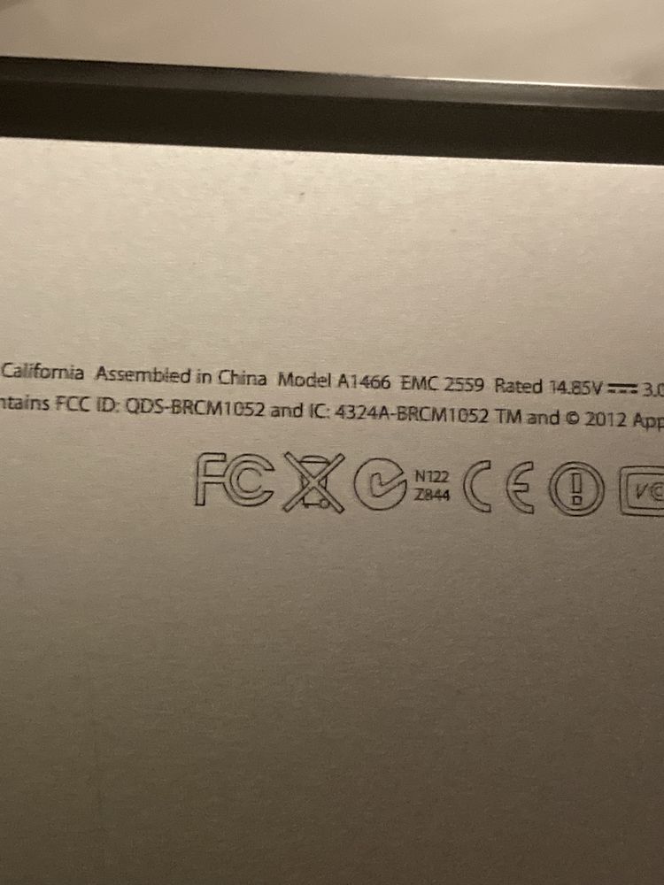 Macbook Air A1466 Mid 2012 + Zasilacz