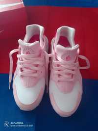 Nike HUARACHE Run rozmiar 39 Okazja