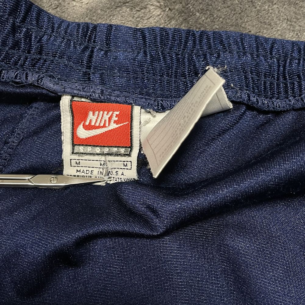 Вінтажні шорти Nike