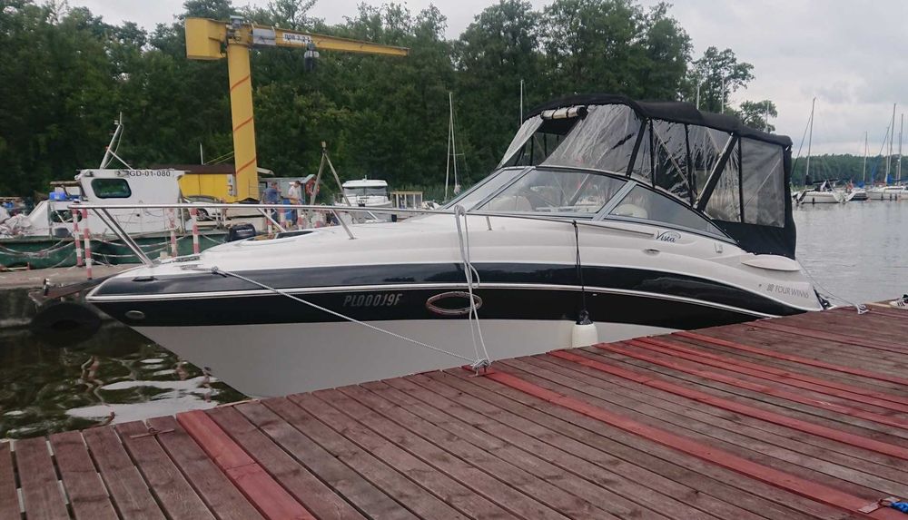 Łódź motorowa Four Winns Vista 258 po totalnej renowacji