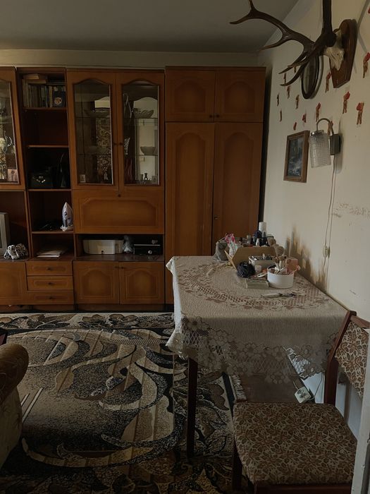 Здається кімната для однієї дівчини (вільно з 15 грудня)