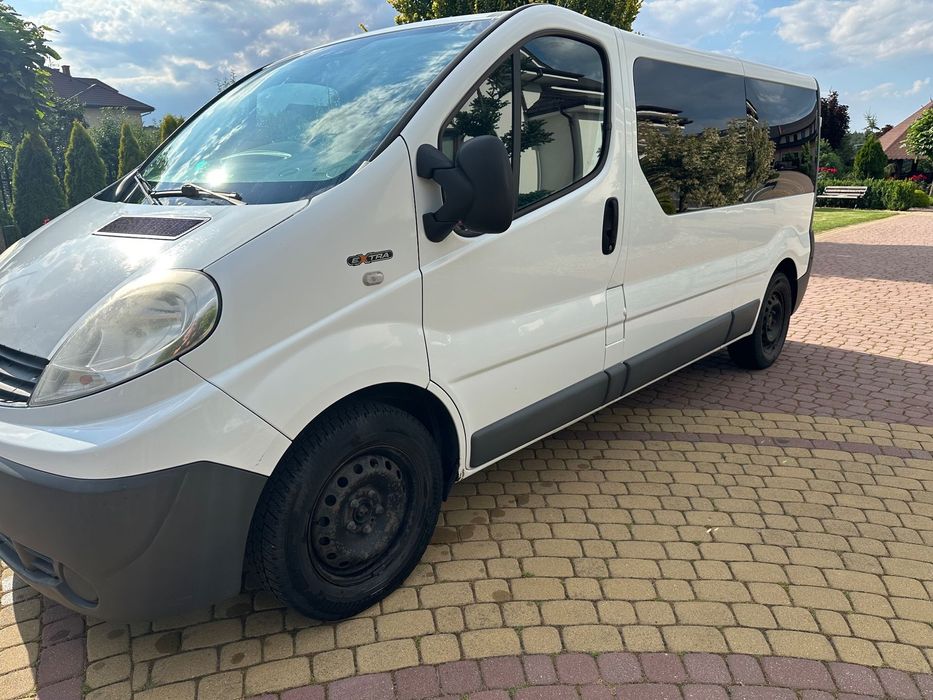 Renault Trafic Renault TRAFIC 9 miejsc hak   Peugeot  Citroen   Fiat