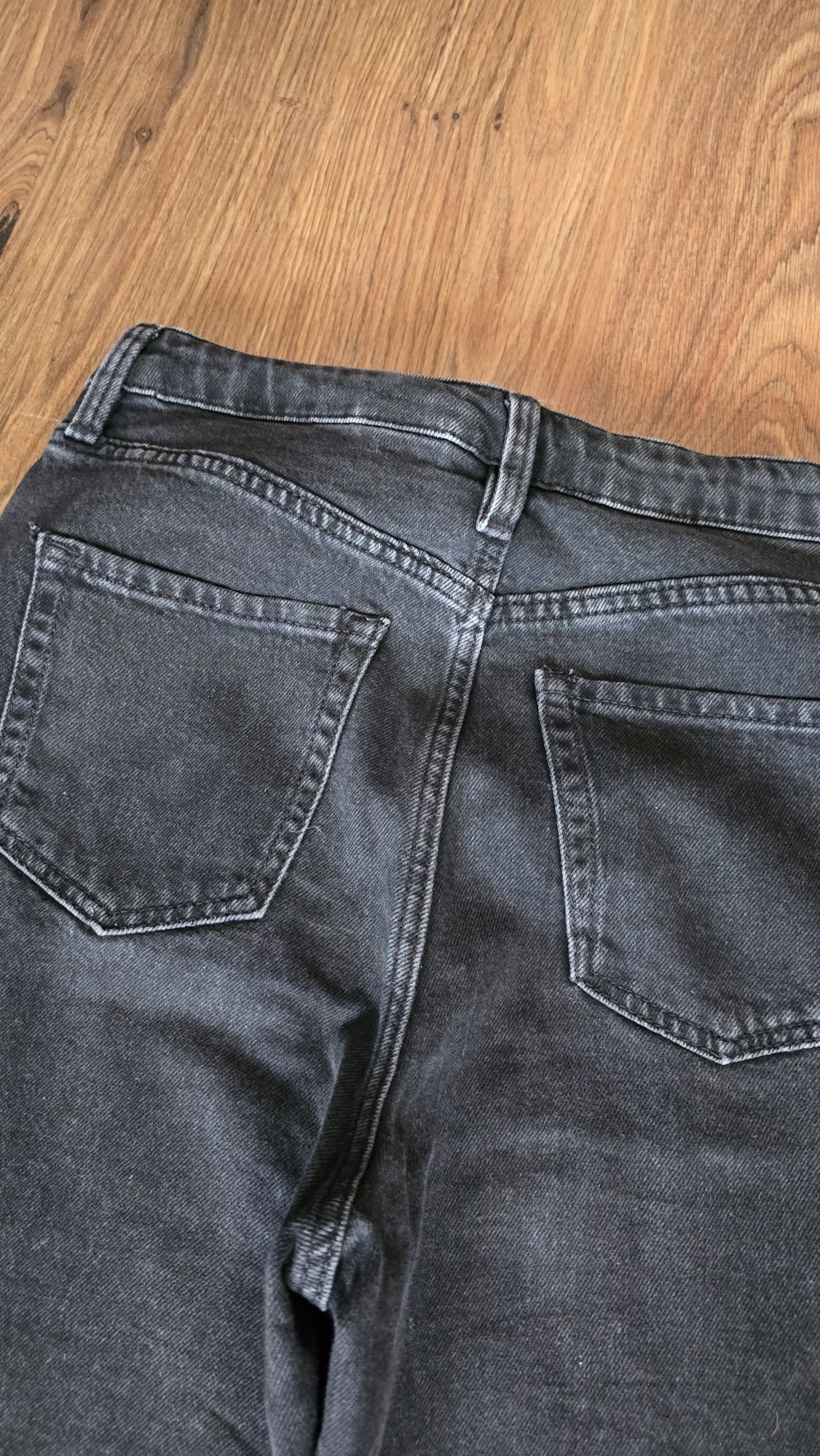 Jeansy H&M w rozmiarze 152