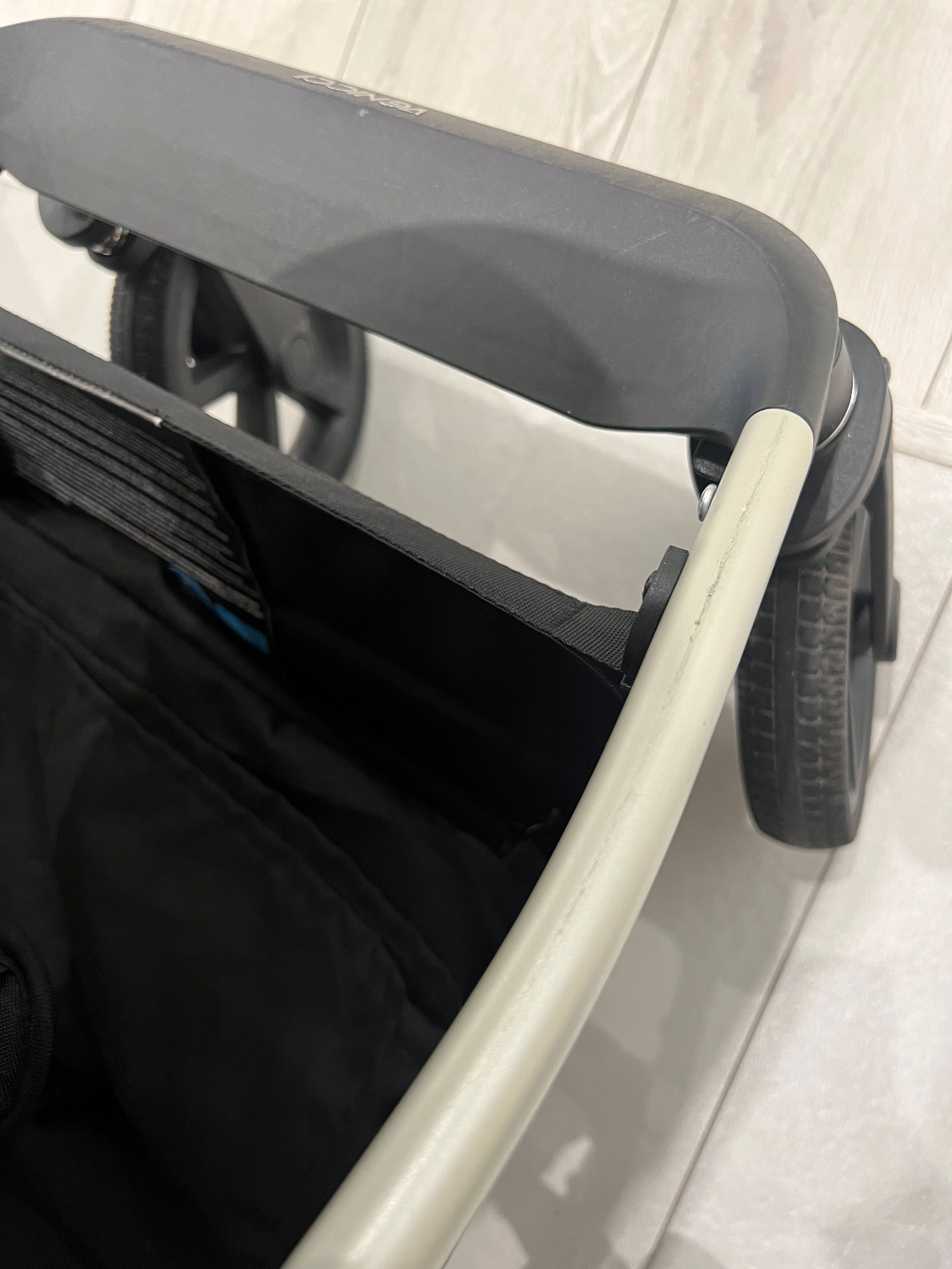 Wózek Venicci Tinum Upline 2w1