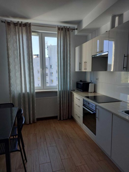 Mieszkanie 2 pokojowe blisko lasu 10 minut do metra, pełne wyposażenie