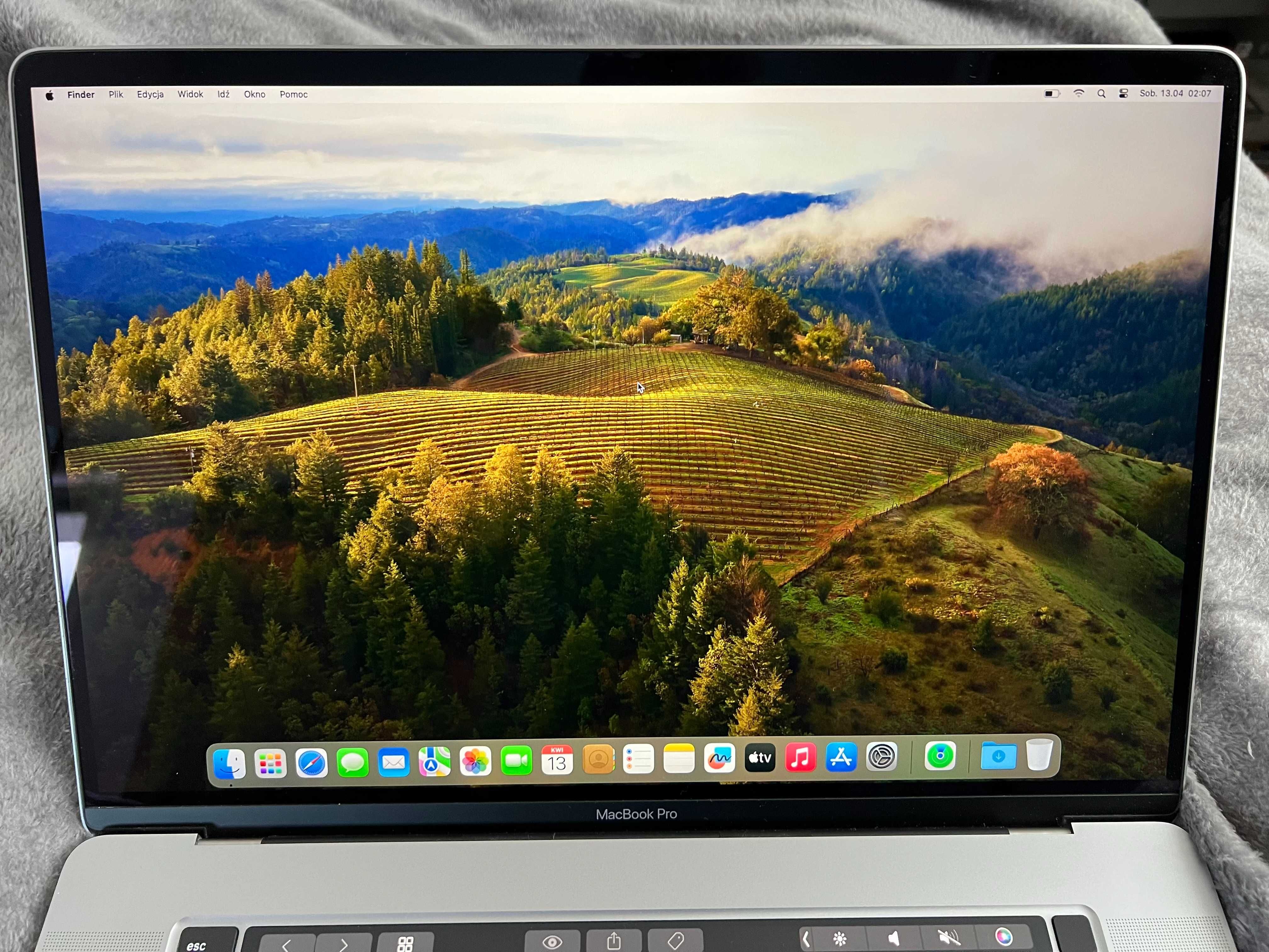 Apple Macbook Pro 16 2019 i7/32gb/512gb stan bdb