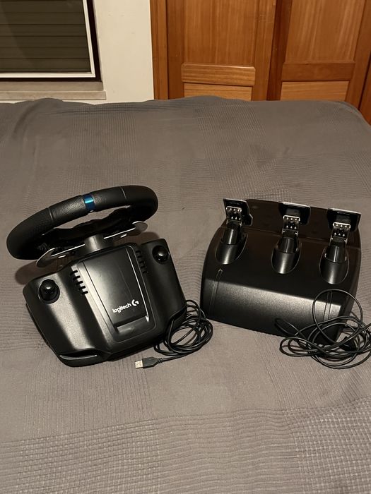 Logitech G29 - Volante e Pedais