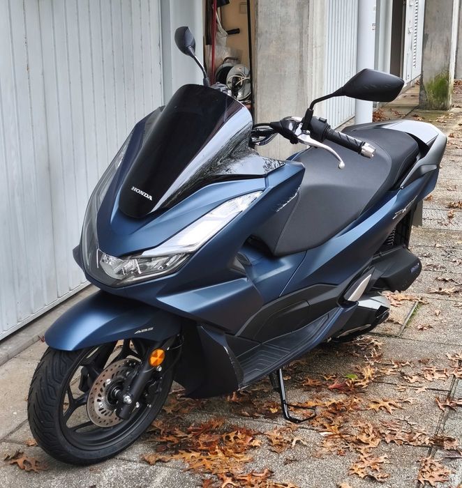 Honda pcx 125 CC 360 km de estrada!