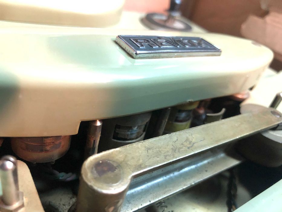 Revox F36 para restauro/conversão amplificador guitarra