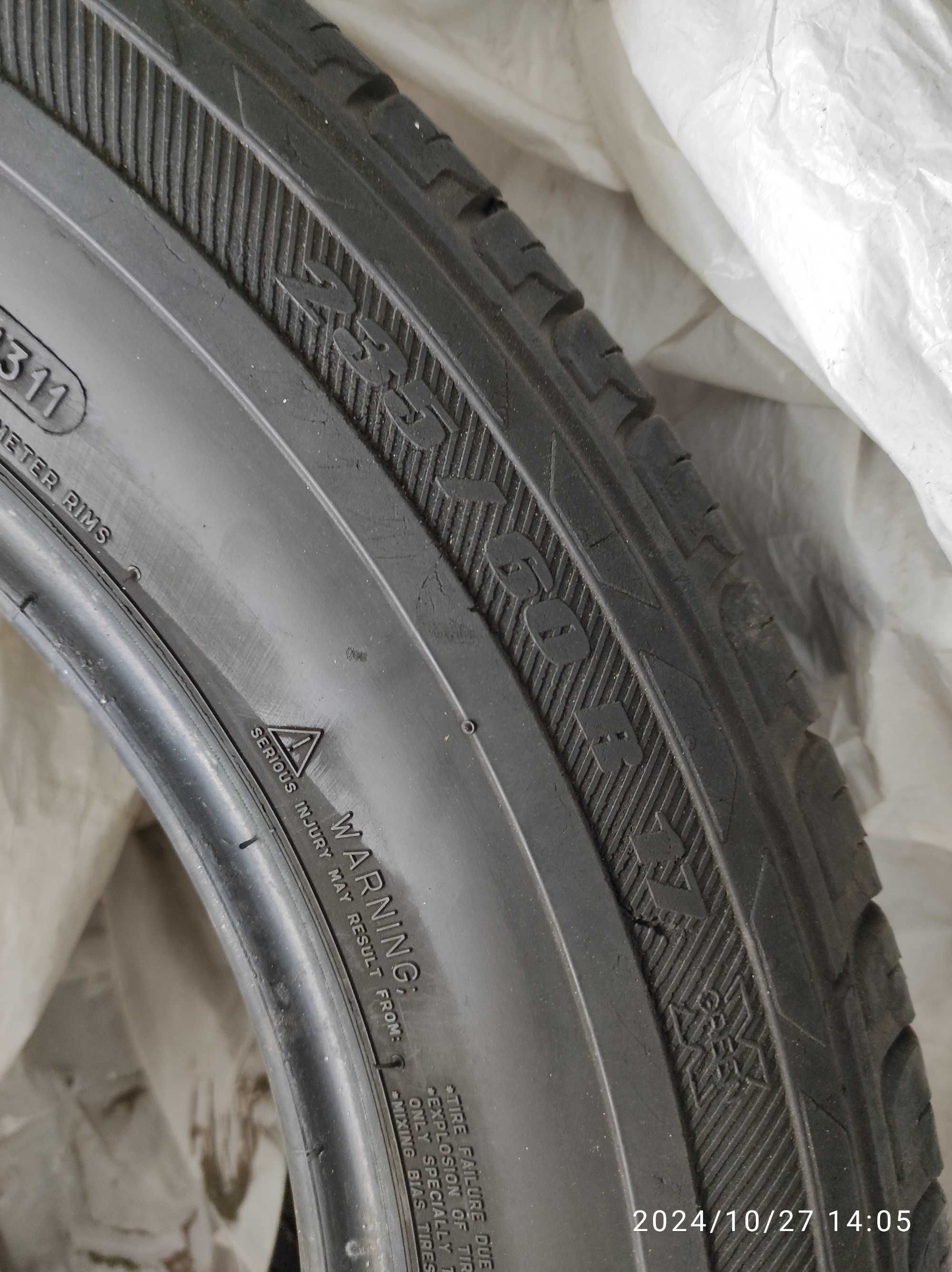 Шини літо 235/60 R 17, б/у