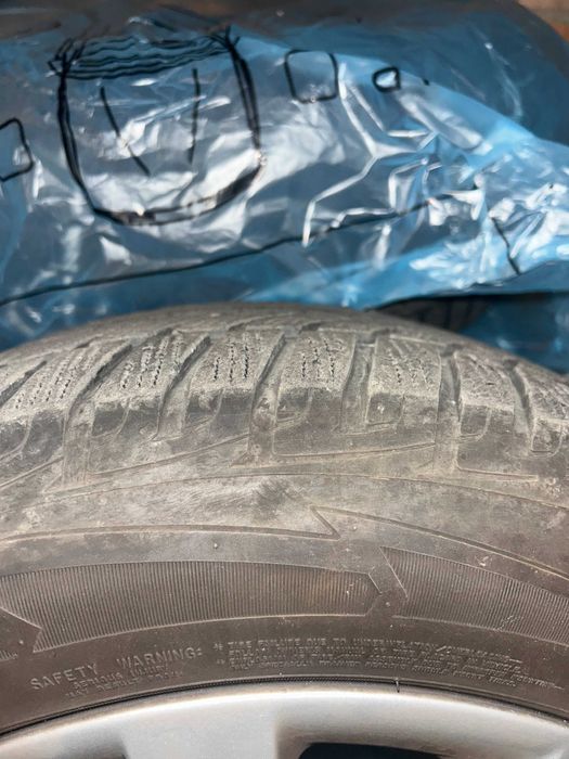 Komplet Kół 17 Audi Oryginalne. Opony zimowe Goodyear 225 55 R17. ET39
