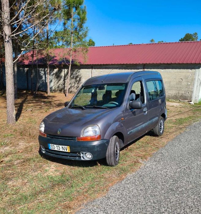 Renault Kangoo 1.4 gasolina, ano 1999, 5 lugares