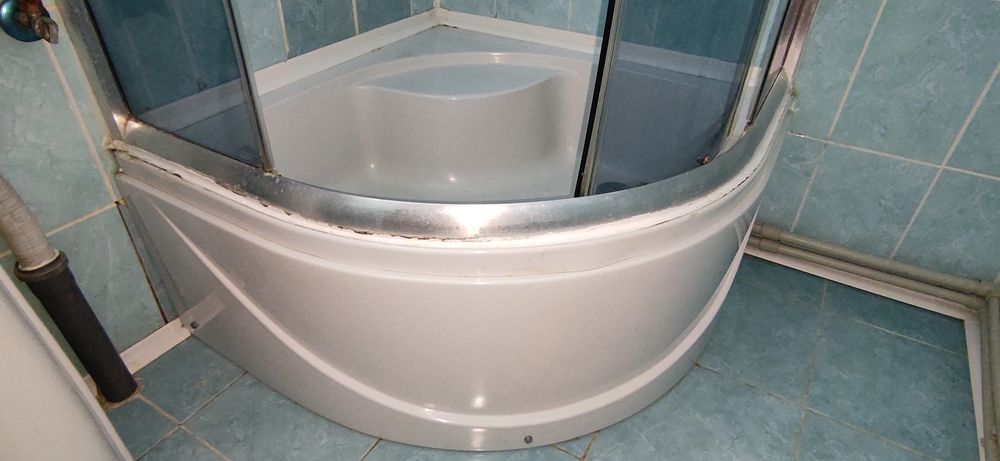 Душові бокси б/у