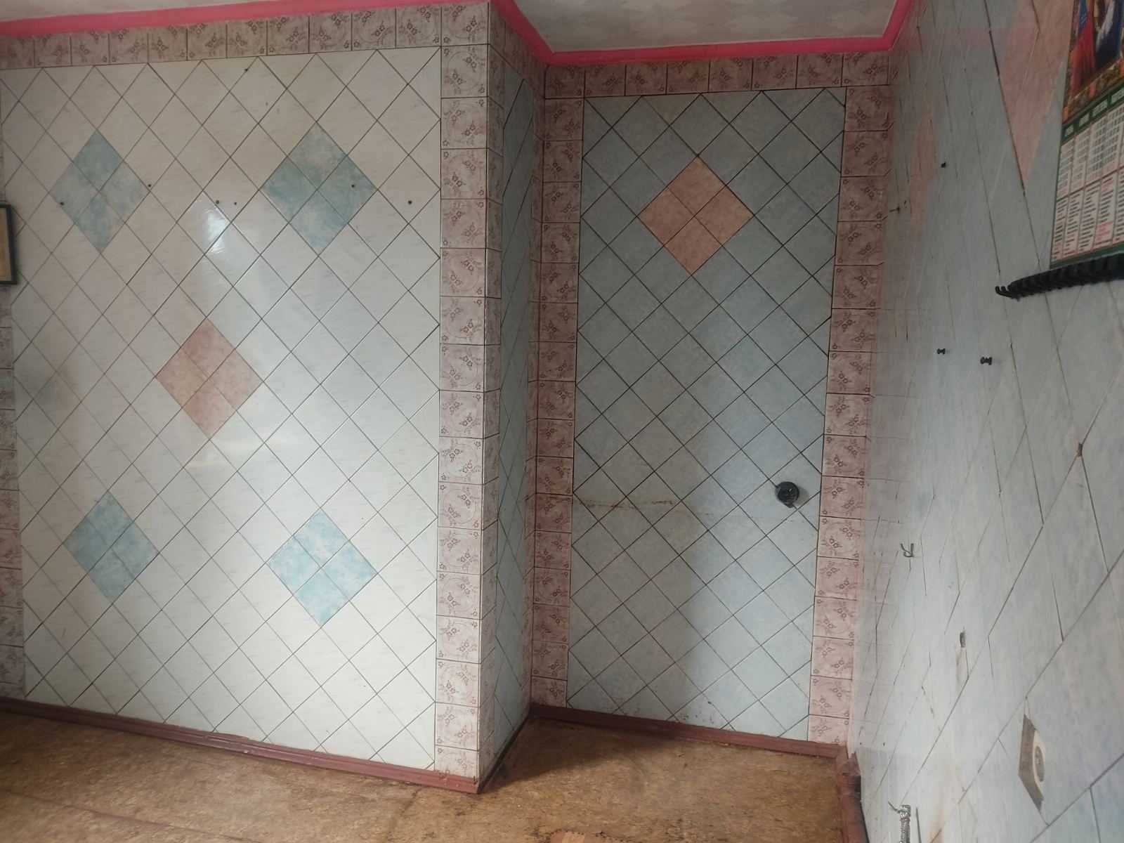 Продам трикімнатну  квартиру