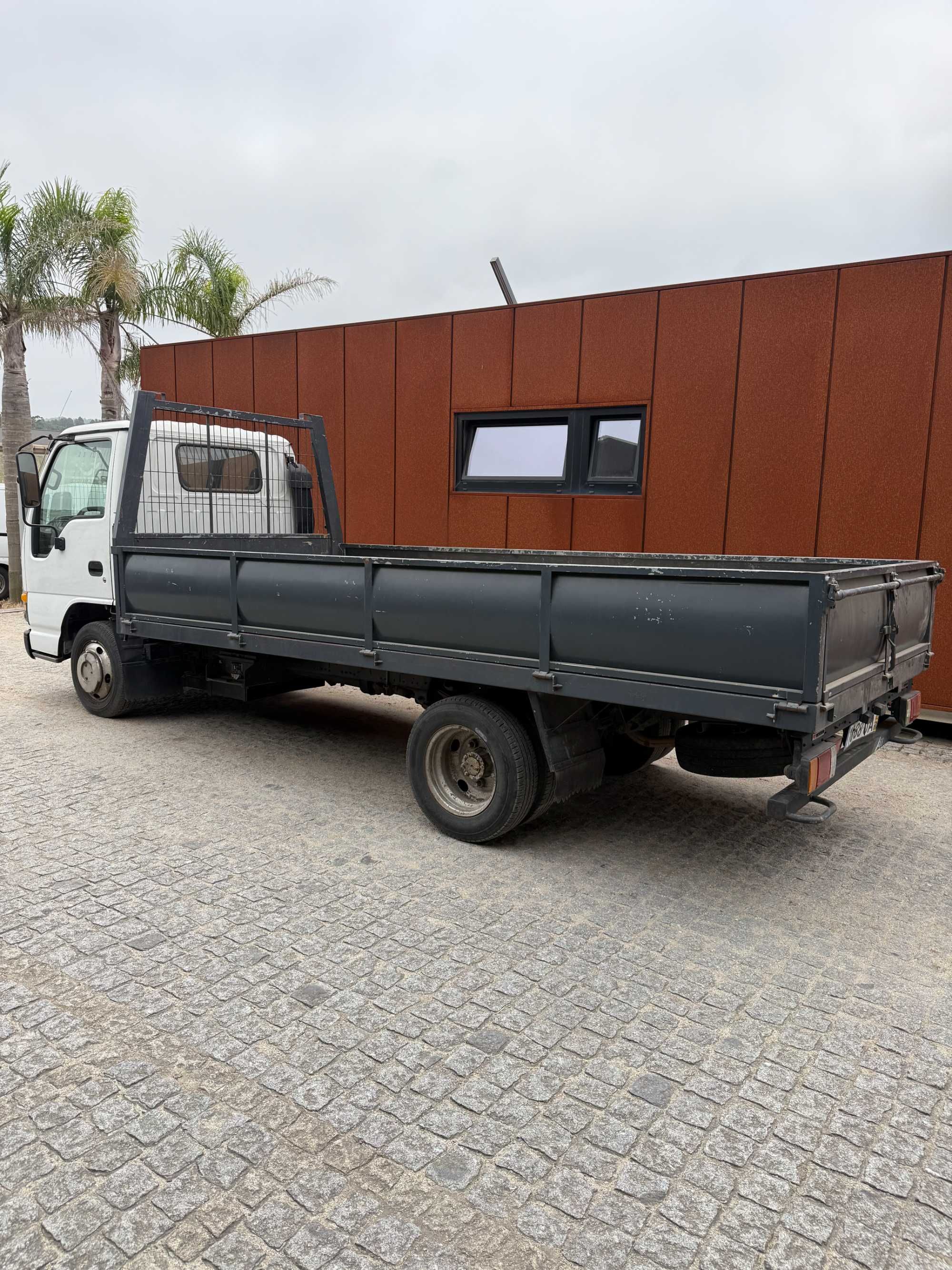 Carrinha Isuzu NKR 3.0DI