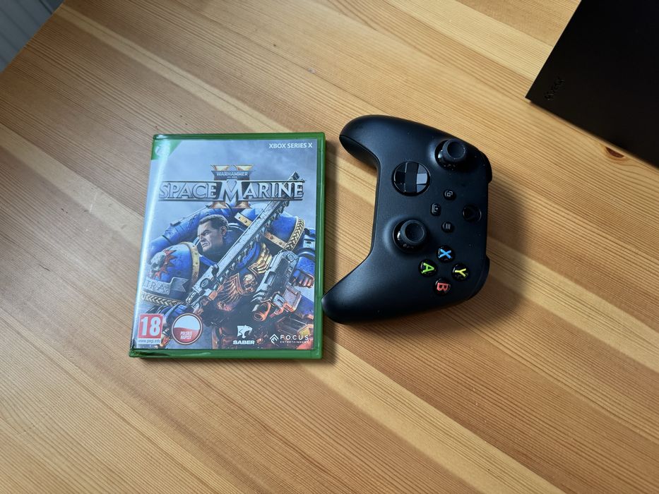 Xbox Series X + Space Marine 2