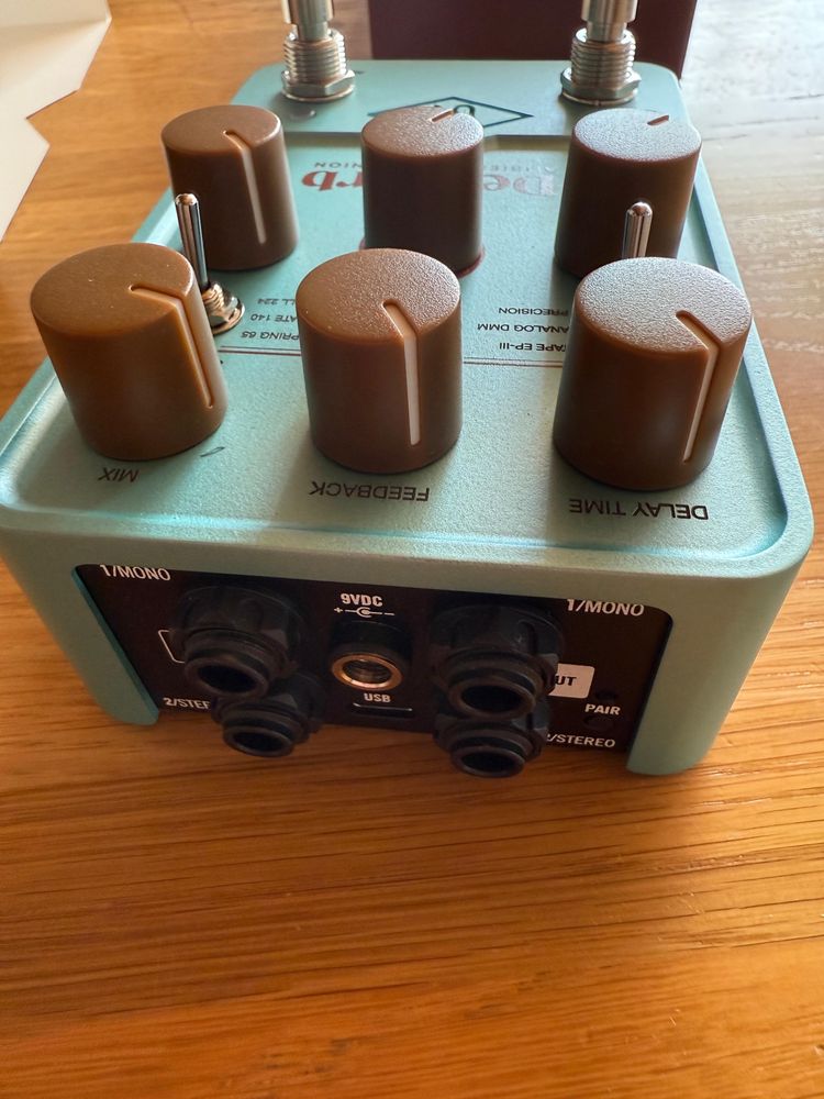 Universal Audio UAFX Del-Verb delay reverb