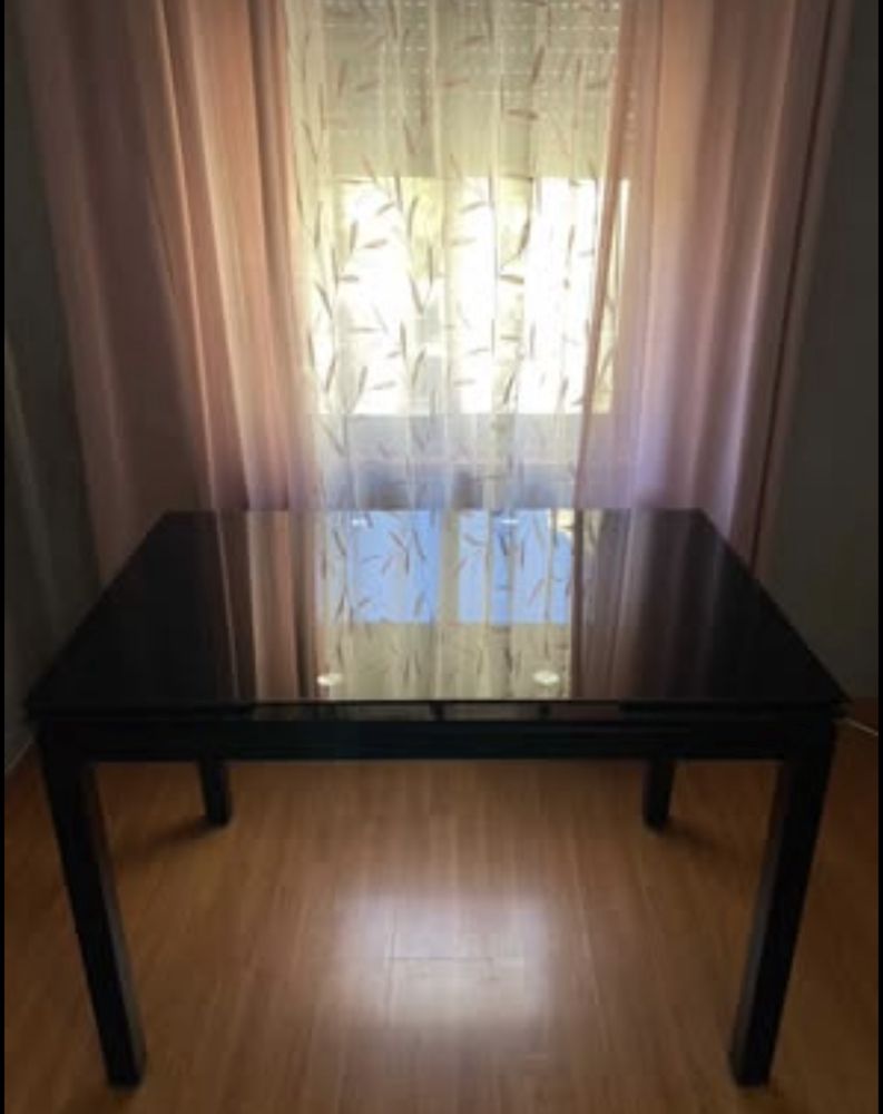 Mesa de jantar - Extencivel
