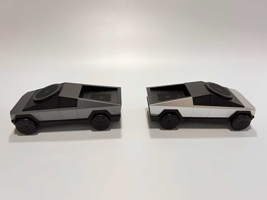 Магнітна док-станція Cyberdock 3-в-1  Cybertruck, iPhone AirPods Watch